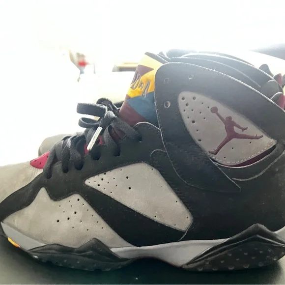 Jordan Bordeaux 7s - Picture 2 of 4